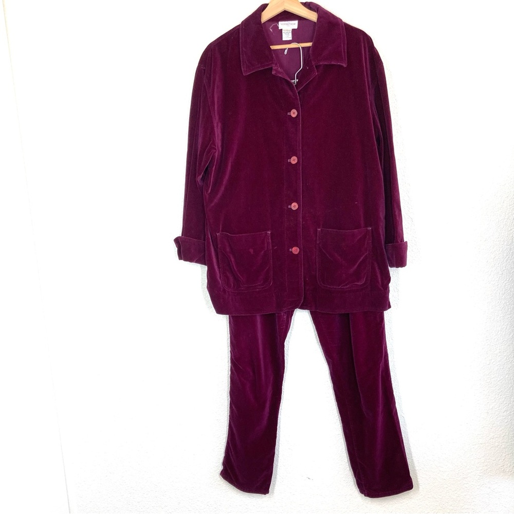Vintage Nordstrom 2-piece Women’s Small Velvet Suit Burgundy Made In Hong Kong
